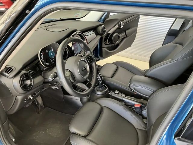 MINI Cooper 5-deurs Classic