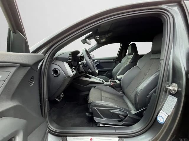 Audi A3 Hybride S-Line Sedan