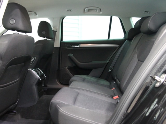 Skoda Superb 2.0 TDI Combi