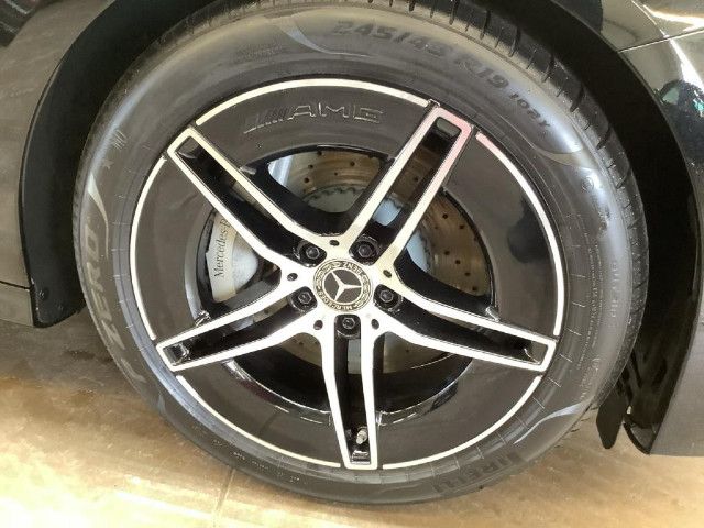 Mercedes-Benz E 200 AMG Line Sedan