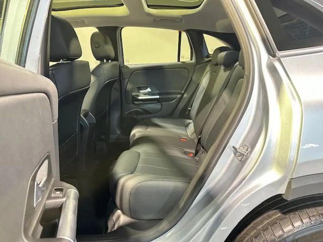 Mercedes-Benz GLA 220 4MATIC Progressive