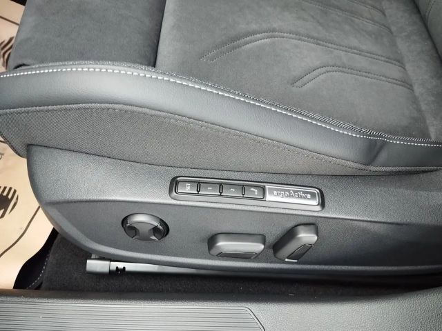 Volkswagen Golf DSG eHybrid