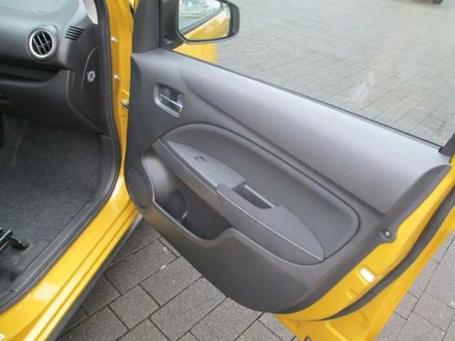 Mitsubishi Space Star Star