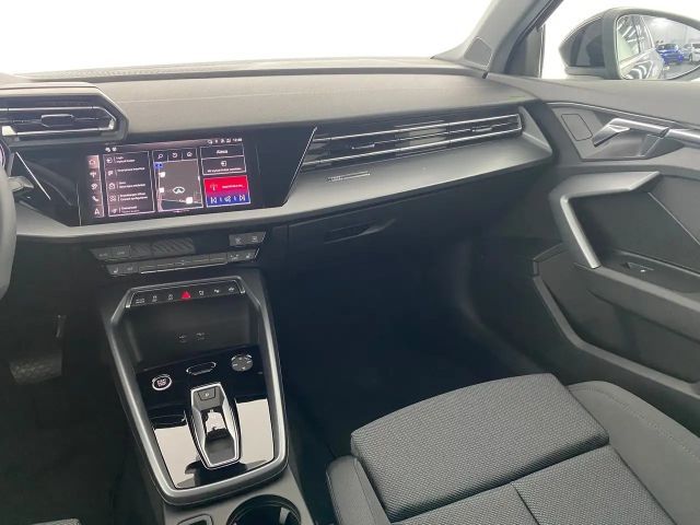 Audi A3 30 TFSI Sedan