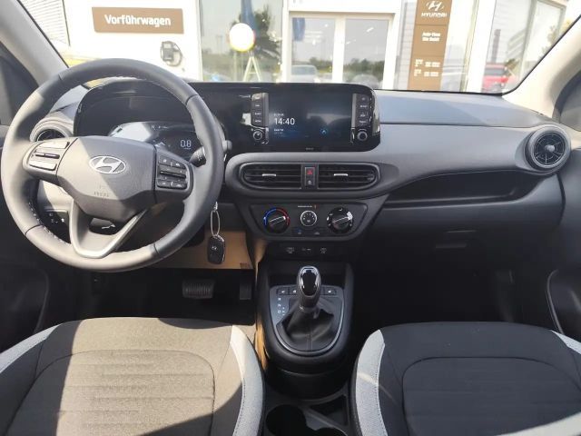 Hyundai i10 1.0 2WD Trend
