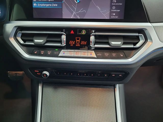 BMW 320 320e Touring xDrive