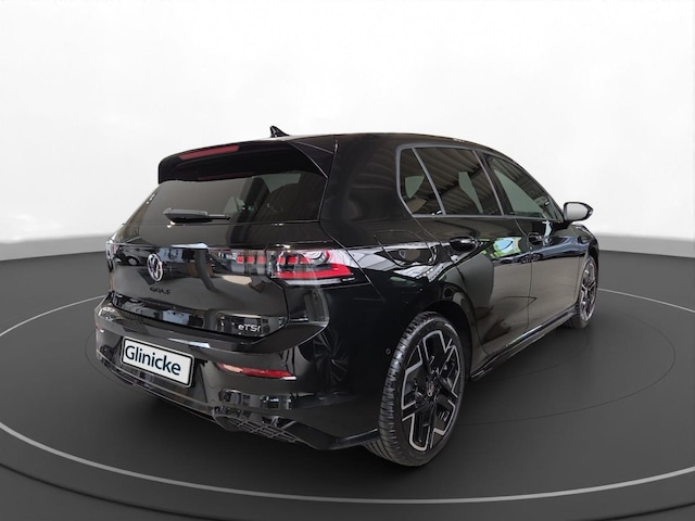 Volkswagen Golf DSG R-Line