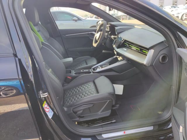 Audi RS3 Quattro S-Tronic Sedan