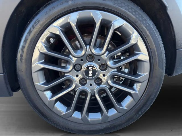 MINI Cooper Essential