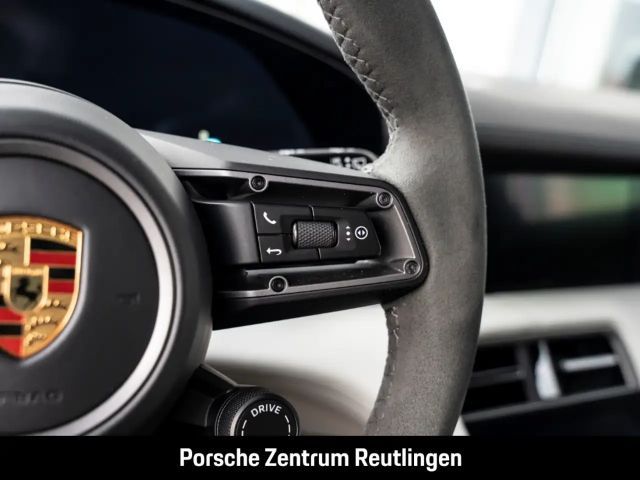 Porsche Taycan Cross Turismo S Turbo