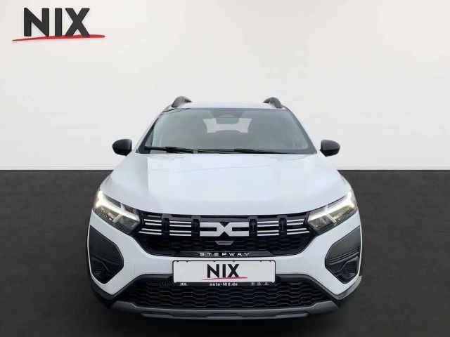 Dacia Sandero Essential Stepway TCe 90