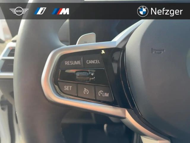 BMW 318 318i M-Sport Sedan