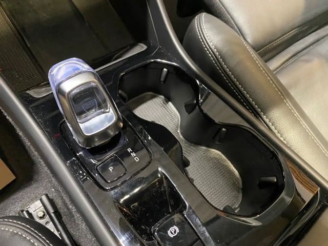 Volvo XC40 Dark Plus