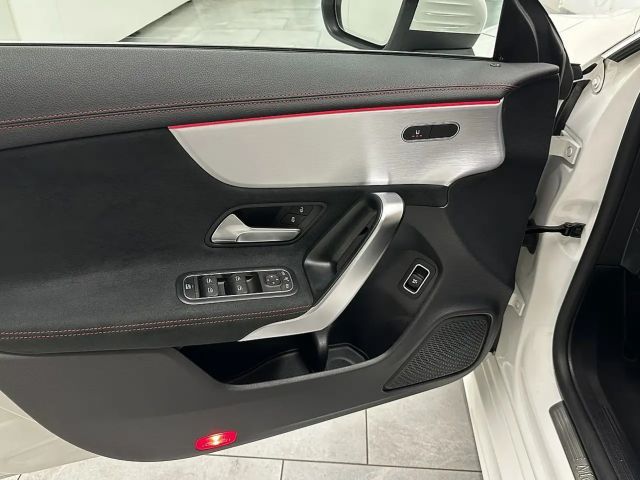 Mercedes-Benz CLA 180 AMG Line Shooting Brake