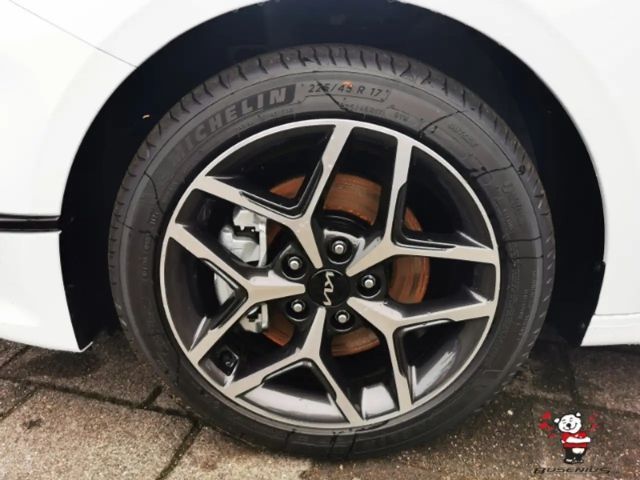 Kia Ceed 1,5T DCT Ultimate +Style+Sound+Navi+17Zoll