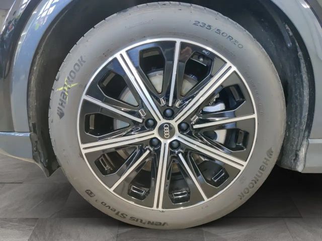 Audi Q4 e-tron S-Line