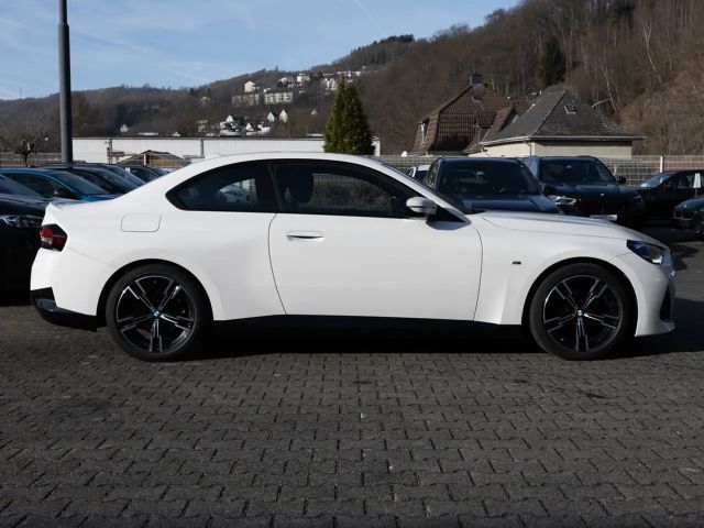 BMW 220 220i Coupé M-Sport