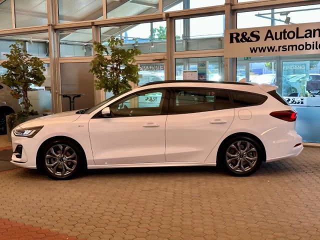 Ford Focus ST Line Wagon