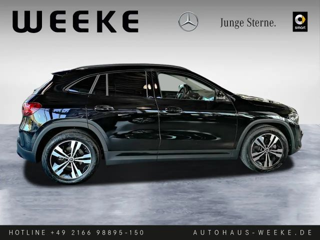 Mercedes-Benz GLA 200 Progressive