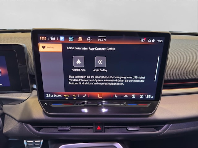 Volkswagen T-Roc 1.5 TSI DSG IQ.Drive R-Line