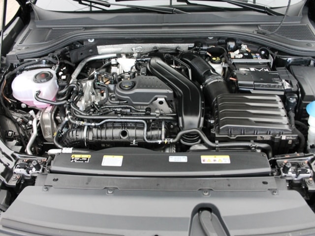 Volkswagen Passat 1.5 eTSI DSG Variant