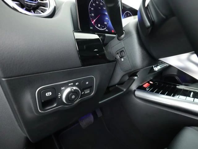 Mercedes-Benz B 200 B 200 d