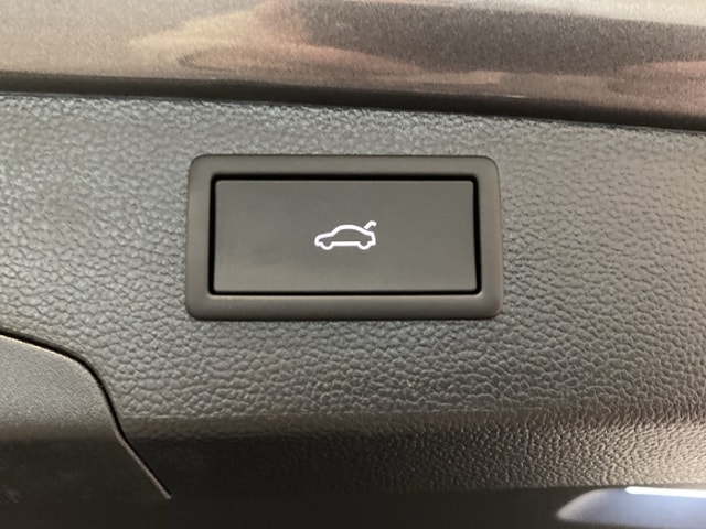 Volkswagen Passat DSG R-Line