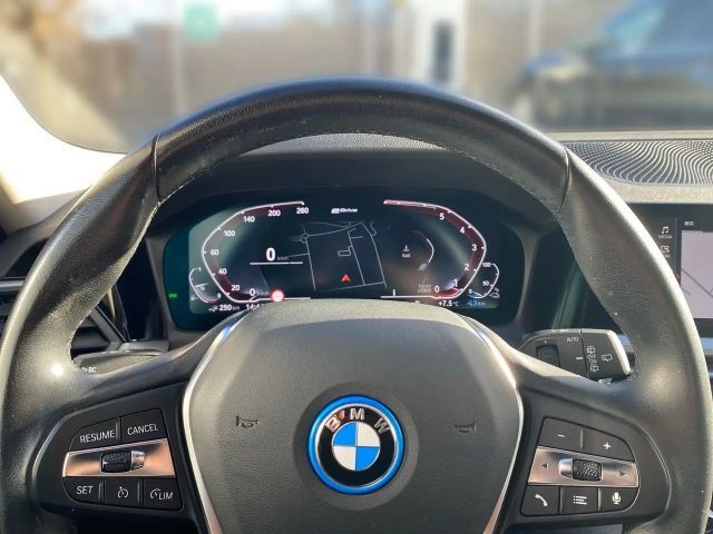 BMW 330 330e Advantage pakket Touring