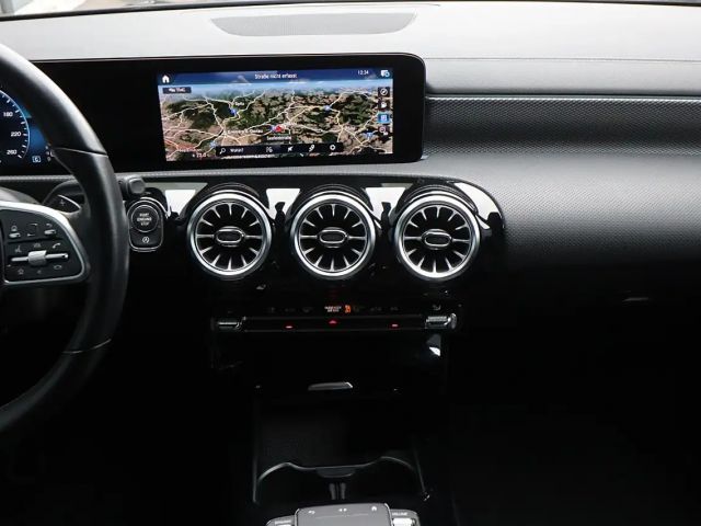 Mercedes-Benz CLA 220 CLA 220 d Shooting Brake