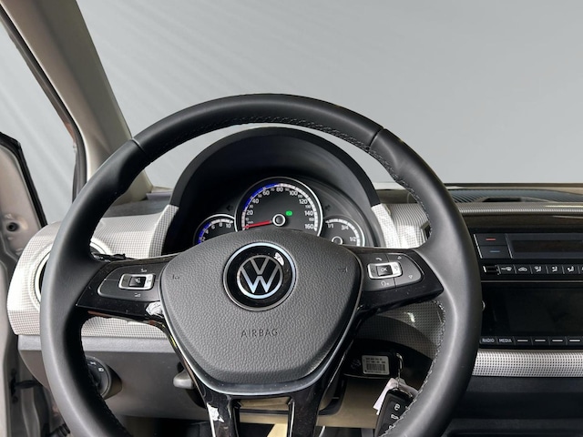 Volkswagen e-up! up! 61 kW (83 PS) 32,3 kWh 1-Gang-Automatik