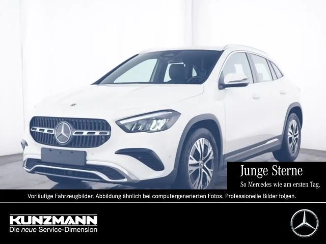 Mercedes-Benz GLA 180 Progressive