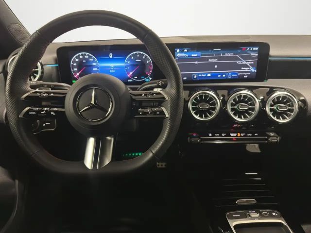 Mercedes-Benz A 200 AMG Line