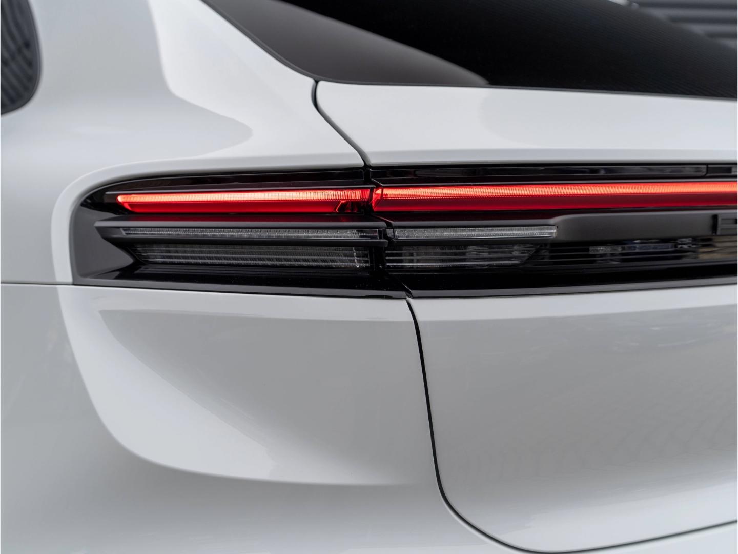 Porsche Macan BOSE InnoDrive Matrix LED 21'