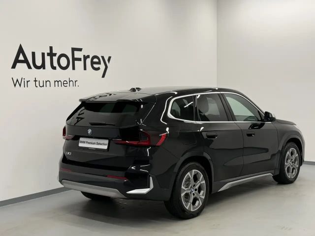 BMW iX1 xDrive30