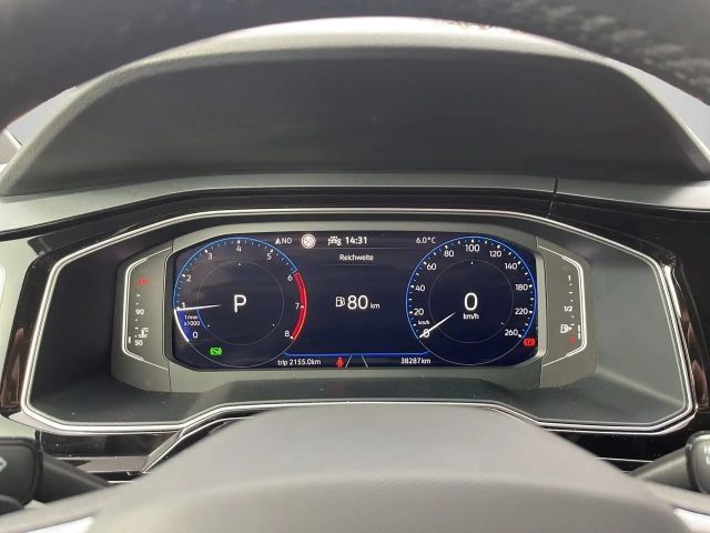 Volkswagen Polo 1.0 TSI DSG R-Line