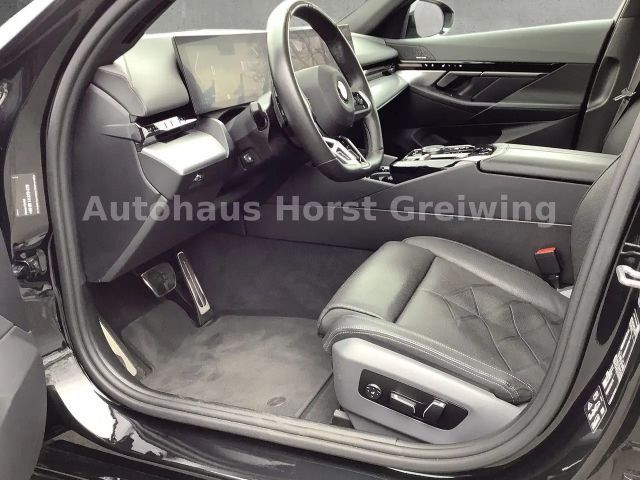 BMW 520 520d M-Sport Sedan xDrive