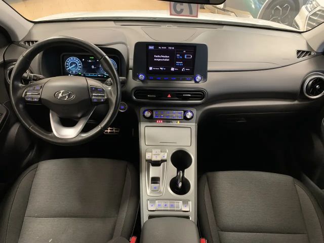 Hyundai Kona AHK*ACC*R.cam*CarPlay*ST-heiz*SHZ*1.hand