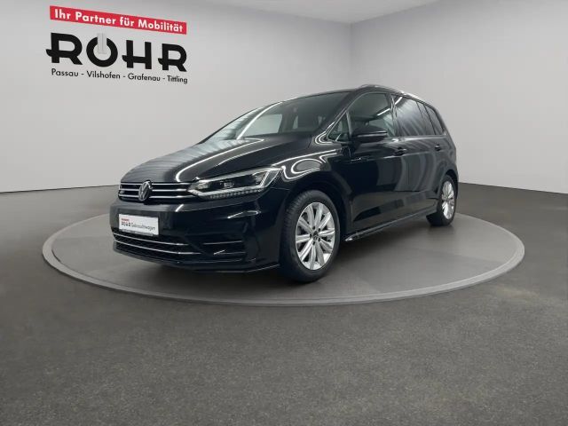 Volkswagen Touran 1.5 TSI DSG R-Line