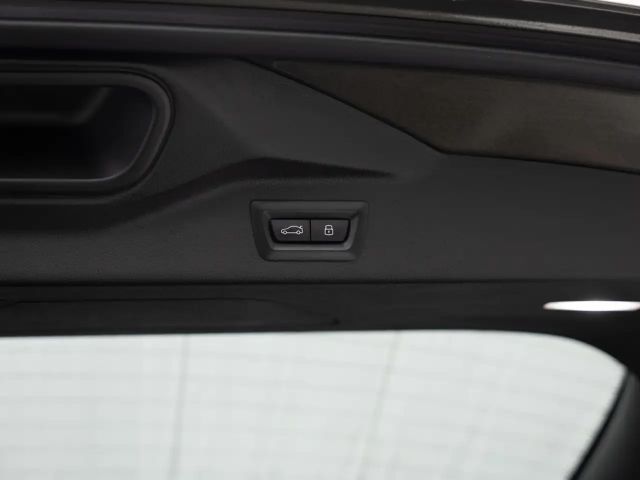 BMW X7 M 60i FACEL. PANO HUD 360° LED STANDHZ B&W
