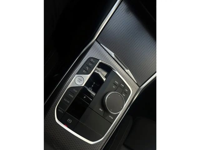 BMW 330 330e M-Sport Touring