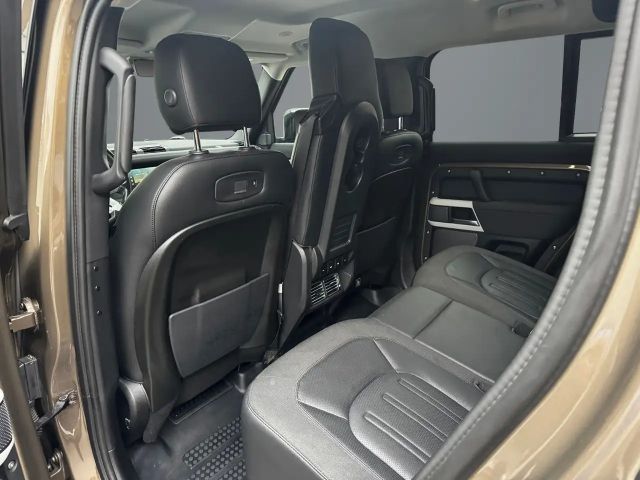 Land Rover Defender 2.0 110 D240 SE