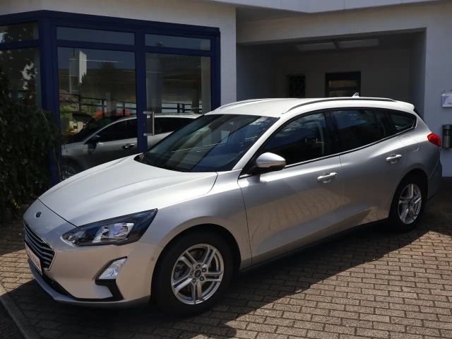 Ford Focus Cool & Connect