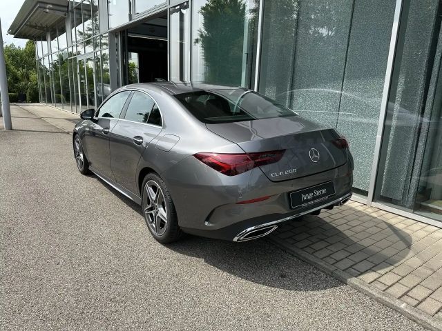 Mercedes-Benz CLA 200 AMG Line Coupé