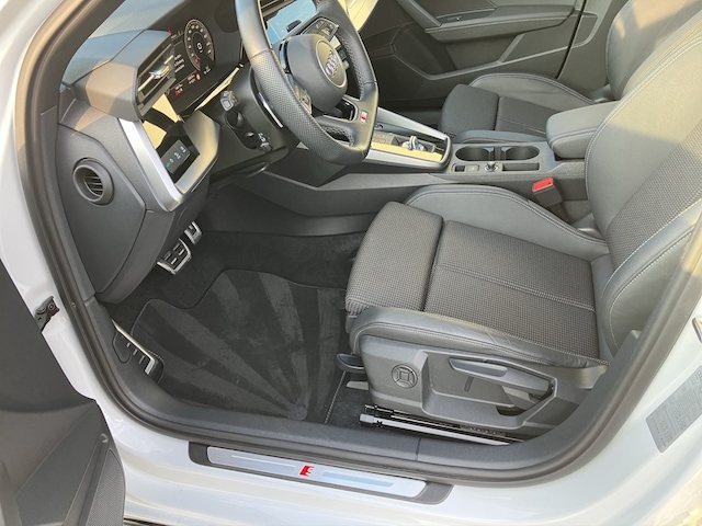 Audi A3 35 TFSI S-Line S-Tronic Sportback