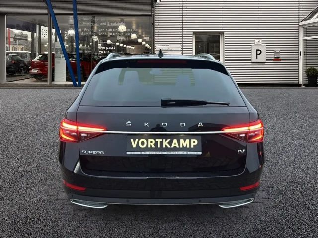 Skoda Superb Combi iV