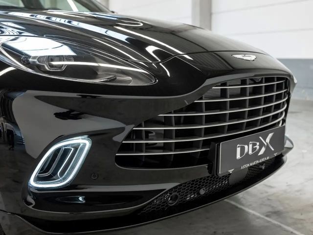 Aston Martin DBX Jet Black Onyx Black