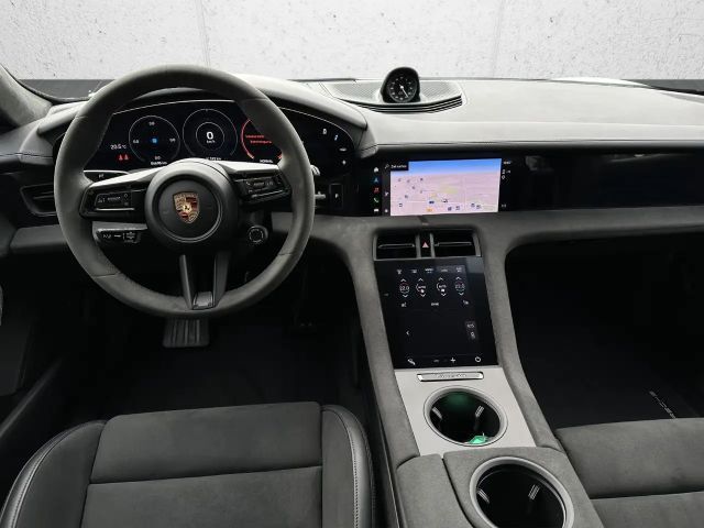 Porsche Taycan GTS Sport Turismo