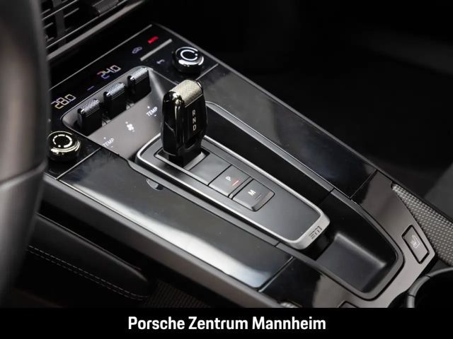 Porsche 992 Carrera Coupé GTS