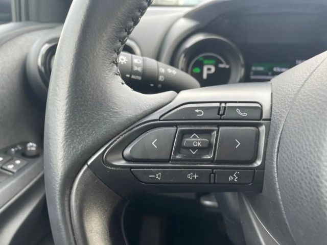 Toyota Yaris Hatchback Hybride Style