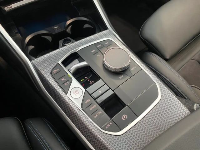 BMW 330 330e M-Sport Sedan